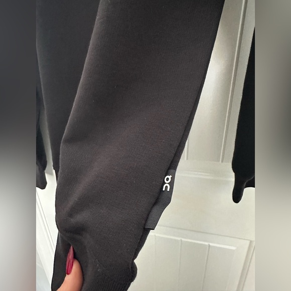 ON crewneck sweater, black, size S - Picture 5 of 8